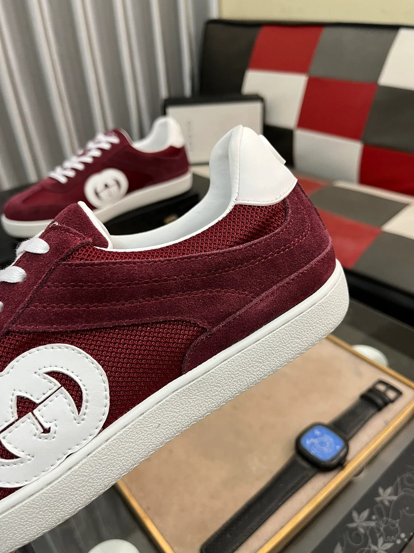 Men's shoes💰380⌚️⌚️[GUCCI] Gucci men's casual shoes are absolutely popular🔥The ultimate matching item for trendy men! The charm of super texture is irresistible, the main recommendation, the flower leather color is bright! The upper is made of high-quality cowhide + brand printed fabric, sheepskin feet, wear-resistant rubber sole, noble and elegant! Extremely comfortable🎁🎁You can be as handsome as you want💪 38-447️⃣colors available
